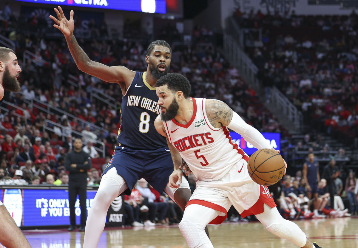 Rockets Fred VanVleet will return to the starting lineup after a five-game absence due to an injury.